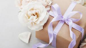 Forever Gifts, Thoughtfully Made: Best Online Tools for Creating Personalized Wedding Gifts